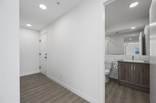 2115-350 Livingston Common Ne, Calgary, AB - Indoor