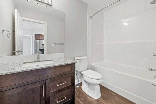 2403-3727 Sage Hill Drive, Calgary, AB - Indoor Photo Showing Bathroom