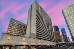 504-221 6 Avenue SE Calgary, AB T2G 4Z9