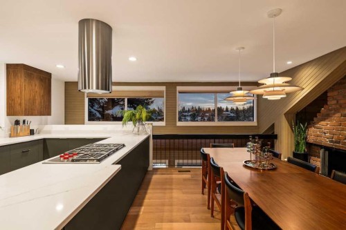 4-2200 Varsity Estates Drive Nw, Calgary, AB - Indoor