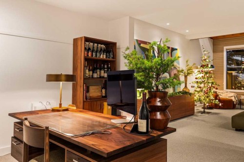 4-2200 Varsity Estates Drive Nw, Calgary, AB - Indoor