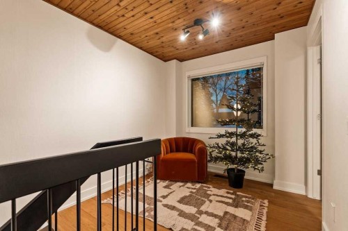 4-2200 Varsity Estates Drive Nw, Calgary, AB - Indoor Photo Showing Other Room