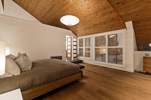 4-2200 Varsity Estates Drive Nw, Calgary, AB - Indoor