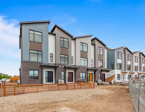 200 Belvedere Boulevard Se, Calgary, AB - Outdoor