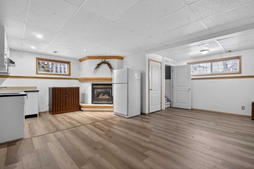 40 Erin Circle Se, Calgary, AB - Indoor With Fireplace