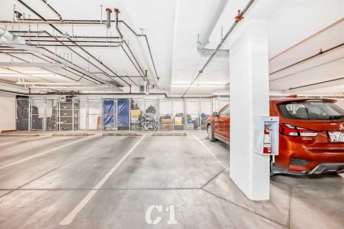 6101-15 Sage Meadows Landing Nw, Calgary, AB - Indoor Photo Showing Garage