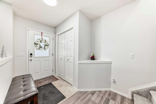 16 Saddlebrook Place Ne, Calgary, AB - Indoor Photo Showing Other Room