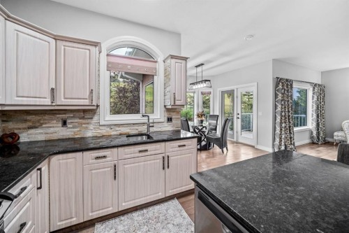 187 Gleneagles View, Cochrane, AB - Indoor Photo Showing Kitchen