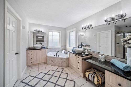 187 Gleneagles View, Cochrane, AB - Indoor Photo Showing Bathroom