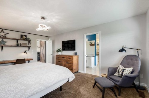 49 Auburn Springs Place Se, Calgary, AB - Indoor Photo Showing Bedroom