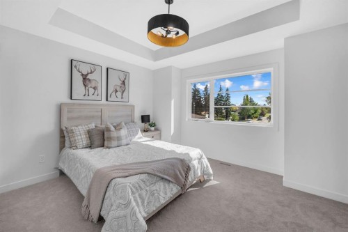 1844 24 Avenue Nw, Calgary, AB - Indoor Photo Showing Bedroom