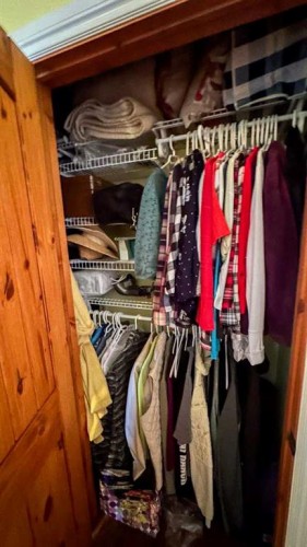 169-5227 Township Road 320, Rural Mountain View County, AB - Indoor With Storage