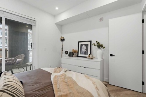 104-4275 Norford Avenue Nw, Calgary, AB - Indoor Photo Showing Bedroom