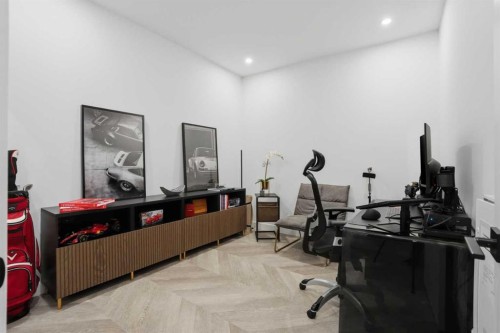 104-4275 Norford Avenue Nw, Calgary, AB - Indoor Photo Showing Office