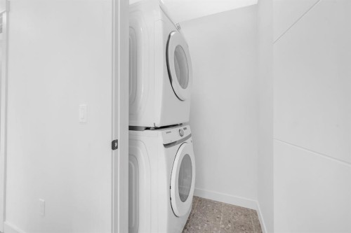 1846 24 Avenue Nw, Calgary, AB - Indoor Photo Showing Laundry Room