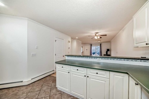 1215 15 Avenue Sw, Calgary, AB - Indoor