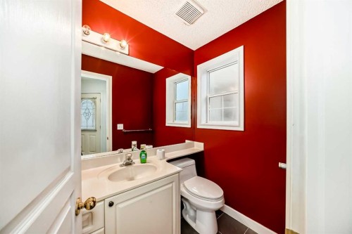 1215 15 Avenue Sw, Calgary, AB - Indoor Photo Showing Bathroom