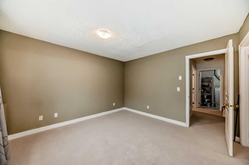 1215 15 Avenue Sw, Calgary, AB - Indoor Photo Showing Other Room
