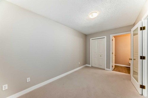 1215 15 Avenue Sw, Calgary, AB - Indoor Photo Showing Other Room