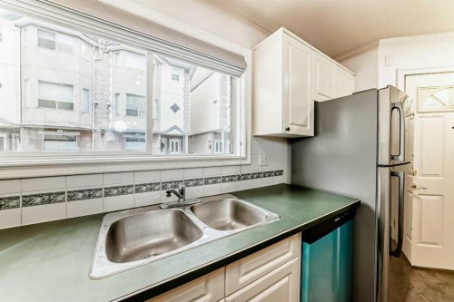1215 15 Avenue Sw, Calgary, AB - Indoor Photo Showing Kitchen With Double Sink