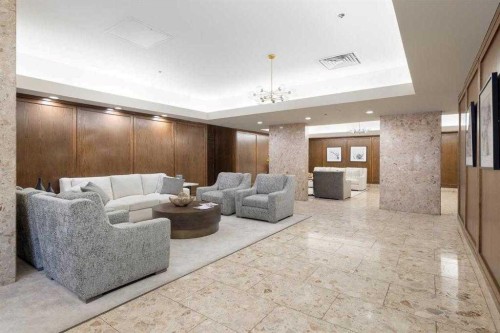 105-330 26 Avenue Sw, Calgary, AB - Indoor Photo Showing Other Room