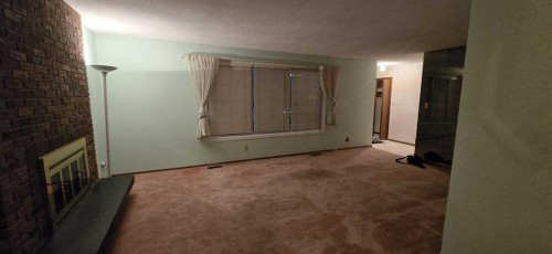 6320 Rundlehorn Drive Ne, Calgary, AB - Indoor Photo Showing Other Room