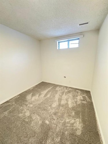 6879 Rundlehorn Drive Ne, Calgary, AB - Indoor