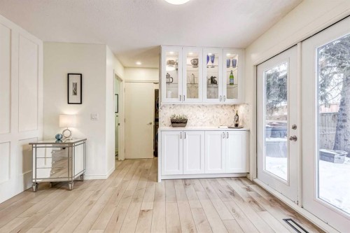 980 Edgemont Road Nw, Calgary, AB - Indoor