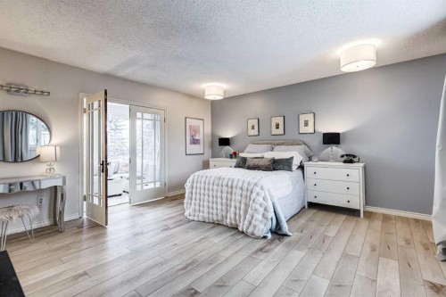 980 Edgemont Road Nw, Calgary, AB - Indoor Photo Showing Bedroom