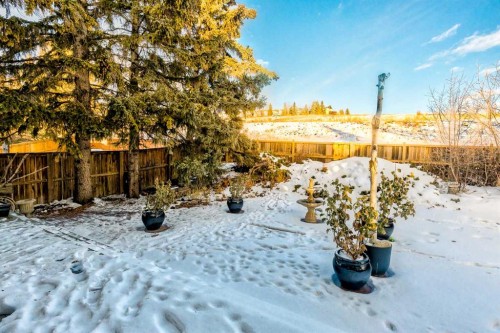 980 Edgemont Road Nw, Calgary, AB - Outdoor