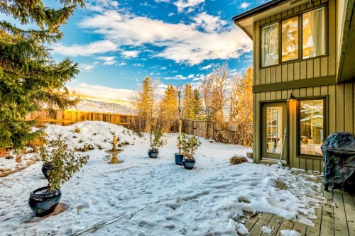 980 Edgemont Road Nw, Calgary, AB - Outdoor