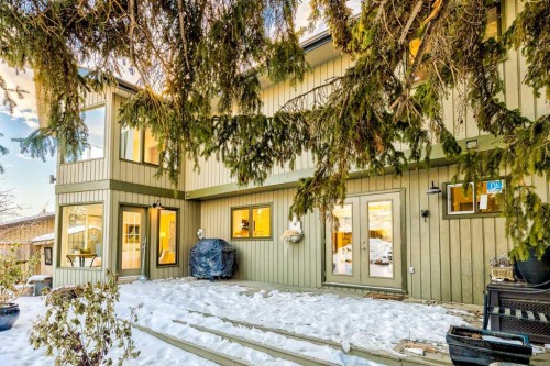 980 Edgemont Road Nw, Calgary, AB - Outdoor