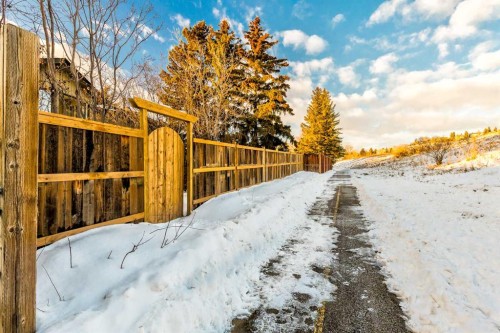 980 Edgemont Road Nw, Calgary, AB - Outdoor