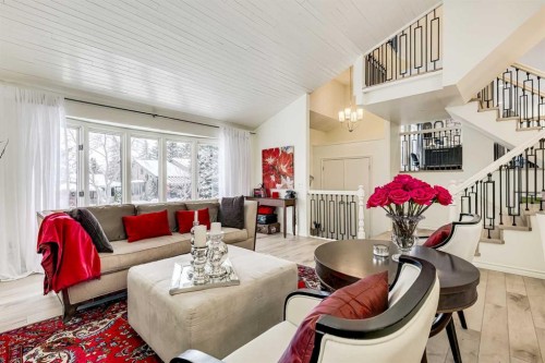980 Edgemont Road Nw, Calgary, AB - Indoor Photo Showing Living Room