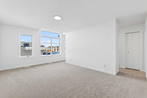 191 Corner Glen Crescent Ne, Calgary, AB - Indoor Photo Showing Other Room