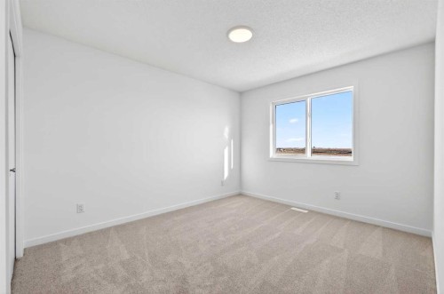 191 Corner Glen Crescent Ne, Calgary, AB - Indoor Photo Showing Other Room