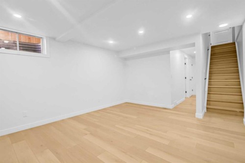 6632 Temple Drive Ne, Calgary, AB - Indoor Photo Showing Other Room