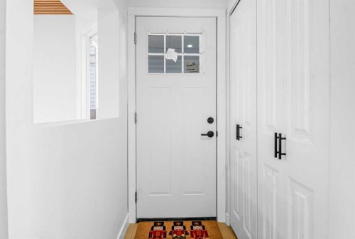 6632 Temple Drive Ne, Calgary, AB - Indoor Photo Showing Other Room