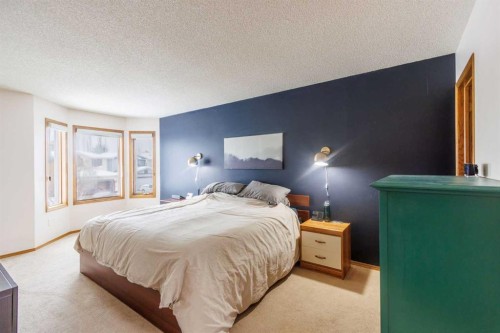 123 Riverwood Circle Se, Calgary, AB - Indoor Photo Showing Bedroom