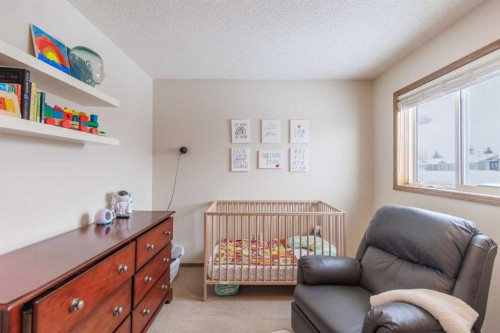 123 Riverwood Circle Se, Calgary, AB - Indoor Photo Showing Bedroom