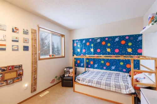 123 Riverwood Circle Se, Calgary, AB - Indoor Photo Showing Bedroom