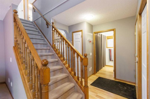123 Riverwood Circle Se, Calgary, AB - Indoor Photo Showing Other Room