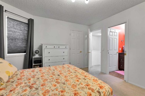 298 Taravista Street Ne, Calgary, AB - Indoor Photo Showing Bedroom