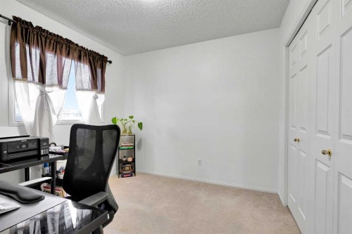 298 Taravista Street Ne, Calgary, AB - Indoor Photo Showing Office