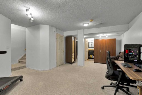 298 Taravista Street Ne, Calgary, AB - Indoor