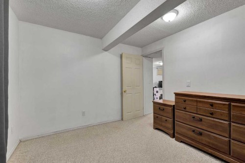 298 Taravista Street Ne, Calgary, AB - Indoor Photo Showing Other Room