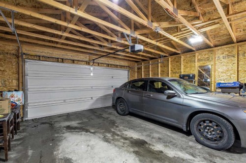 298 Taravista Street Ne, Calgary, AB - Indoor Photo Showing Garage