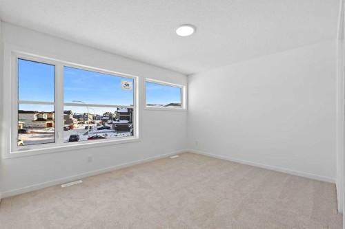 421 Corner Glen Way Ne, Calgary, AB - Indoor Photo Showing Other Room