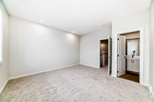 126 Lanark Gate Se, Airdrie, AB - Indoor Photo Showing Other Room