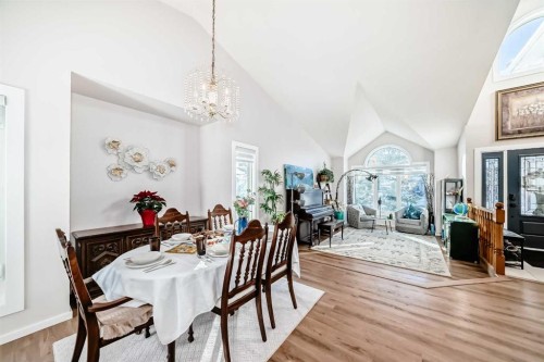8328 Edgevalley Drive Nw, Calgary, AB - Indoor Photo Showing Dining Room